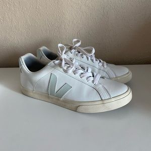 Veja mint green campo sneakers